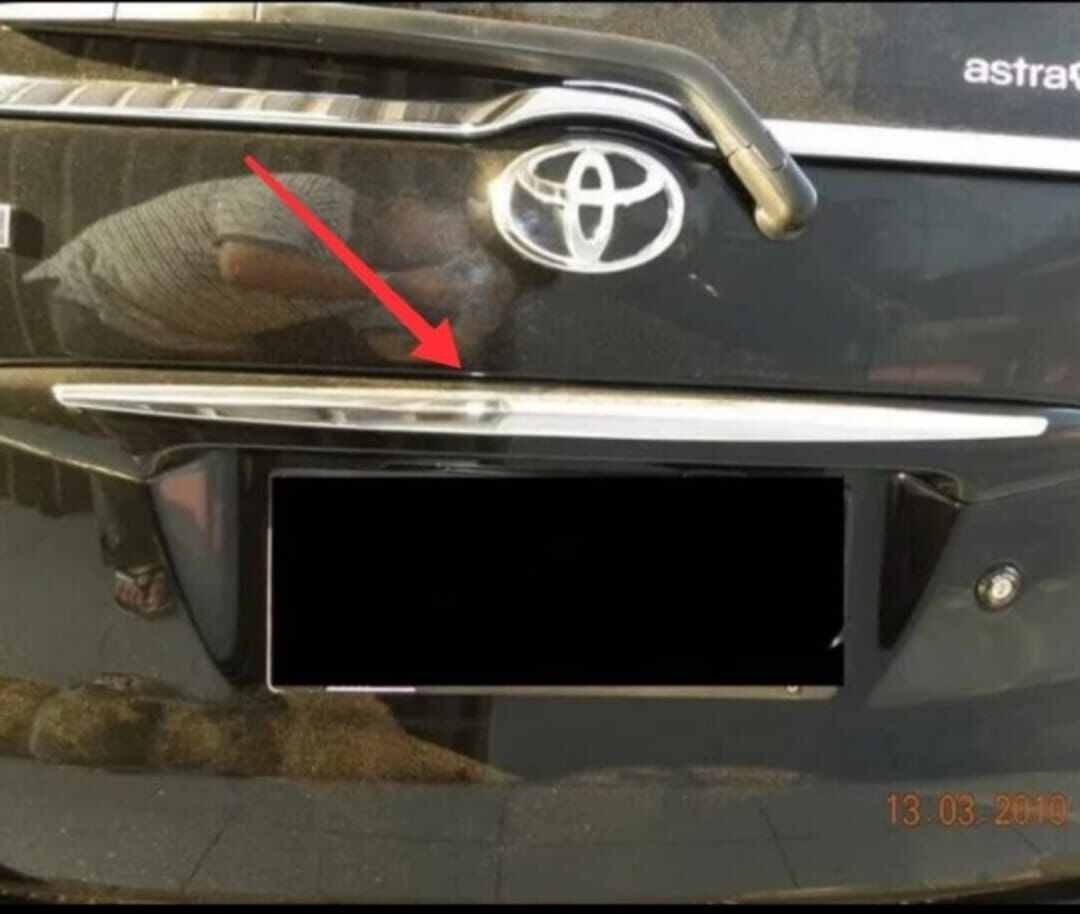 List Trunk Lid Back Door list Avanza/Xenia Chrome Lis Trunglid. 
