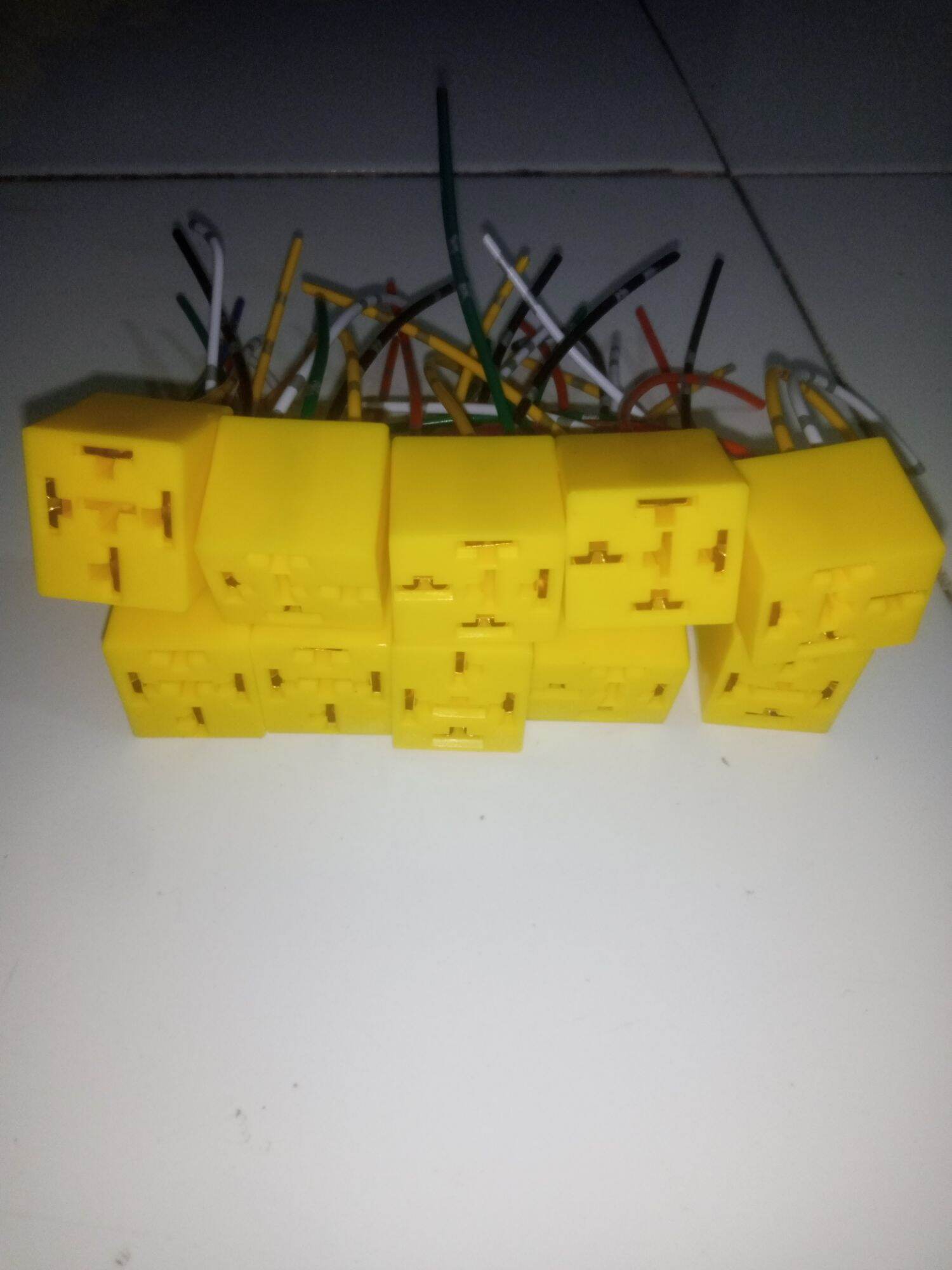 SOCKET CABLE RELAY SOKET RELAY KLAKSON & LAMPU GANDENG / SUSUN