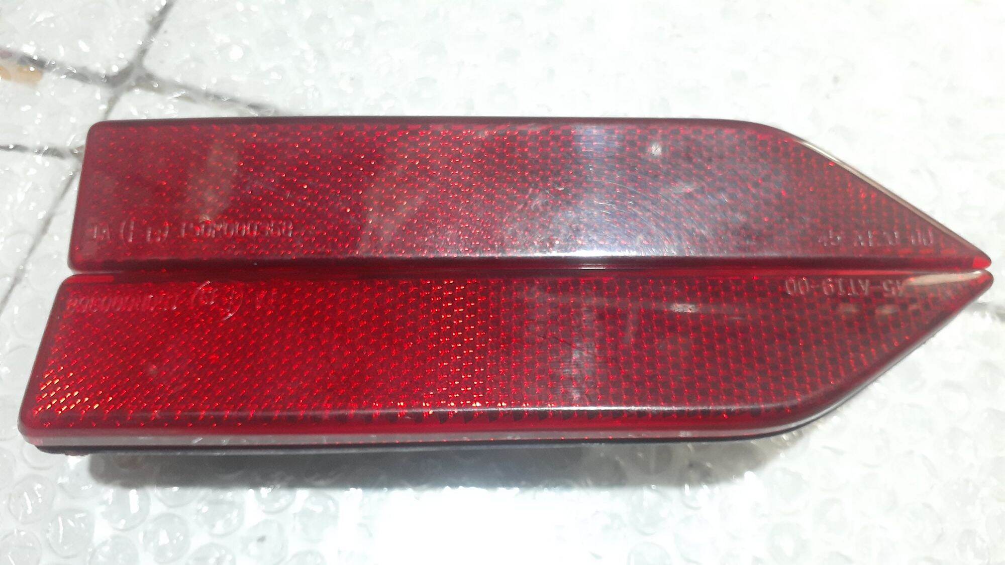 Lampu Reflektor Bumper Belakang Avansa Veloz Tahun 2022 Original Harga 130,000 rupiah*Gratis Ongkir