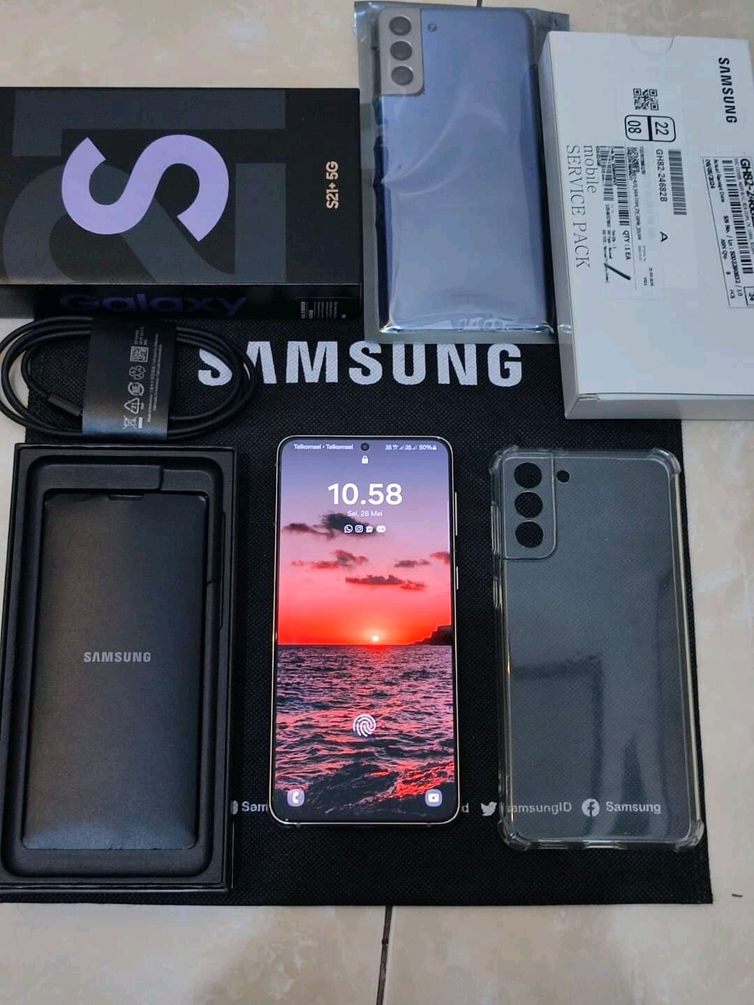 Samsung Galaxy S21 Plus Ram 8/256 Second bergaransi Harga 5,300,000 rupiah*Gratis Ongkir