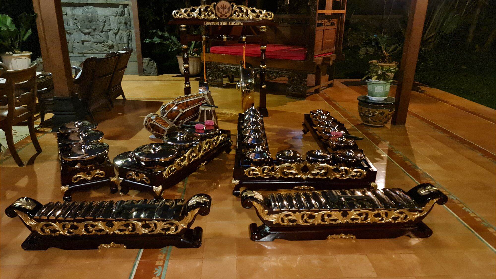 GAMELAN DEGUNG PENCLON BAHAN PERUNGGU