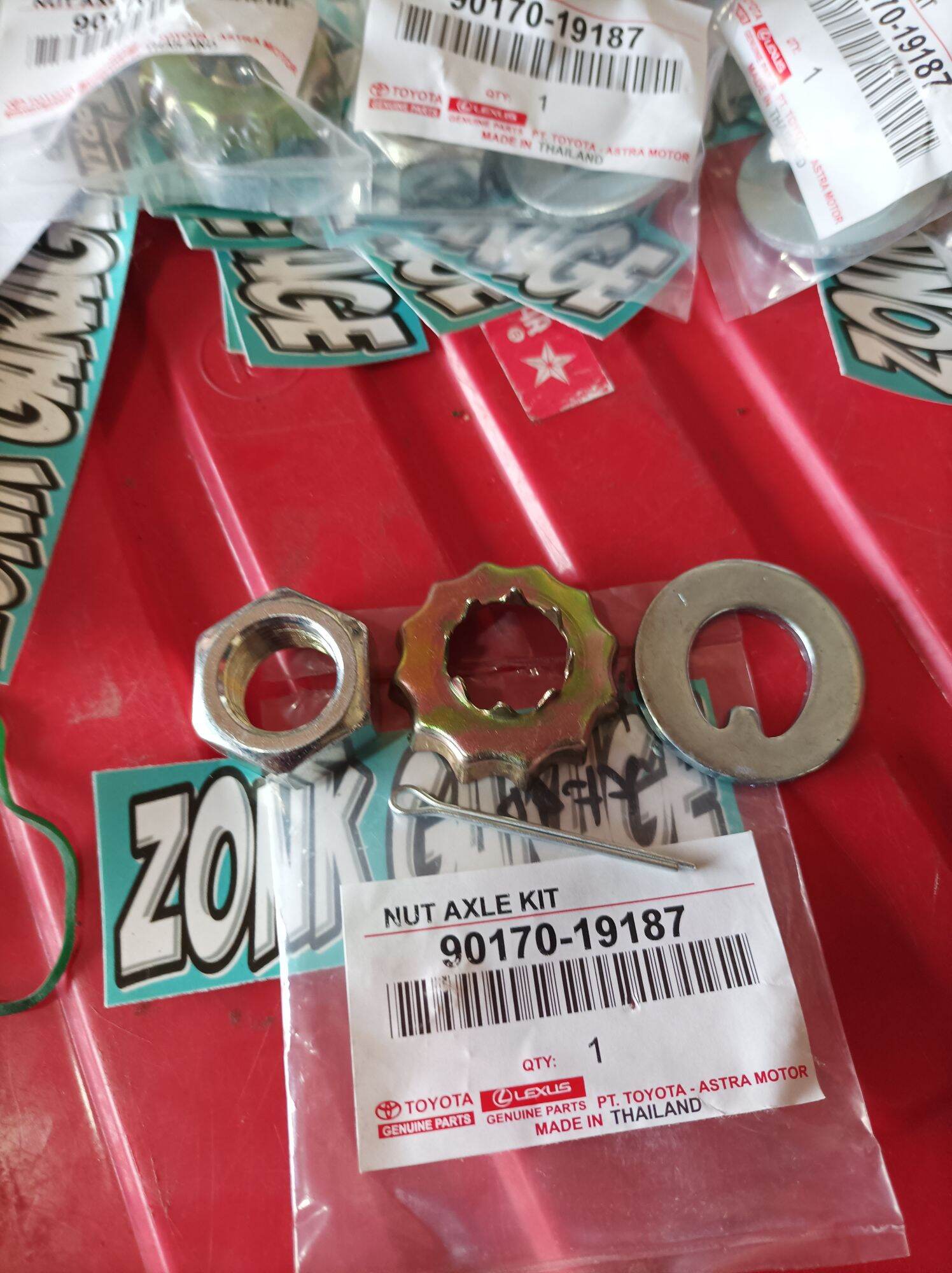 Mur As Roda depan Nut kit axle Kijang KF40 Toyota Harga  22,000 Ringgit*Penghantaran Percuma