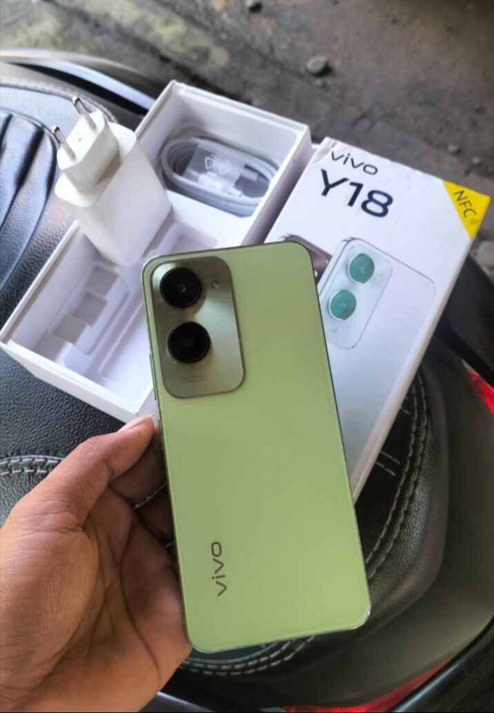 Used Vivo Y18 Cellphone - Merek vivostore Harga 1,200,000 rupiah*Gratis Ongkir