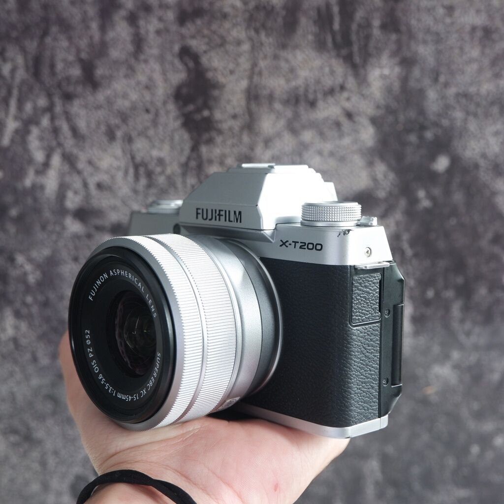 jual fujifilm xt200