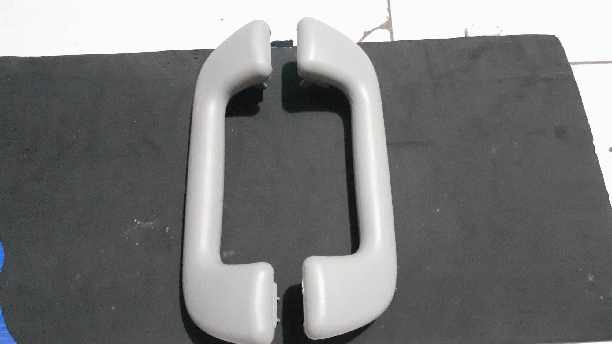 Handle Handle Hend Pegang Tangan Plafon Atas Vios wish Yaris Limo Universal Original Harga  80,000 Ringgit*Penghantaran Percuma