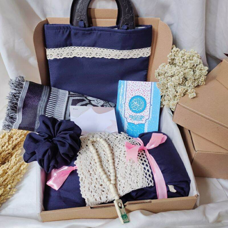 Hampers Cewek Mukena Kado Muslimah Mukena Sajadah Turkey Premium Alquran Paket Komplit