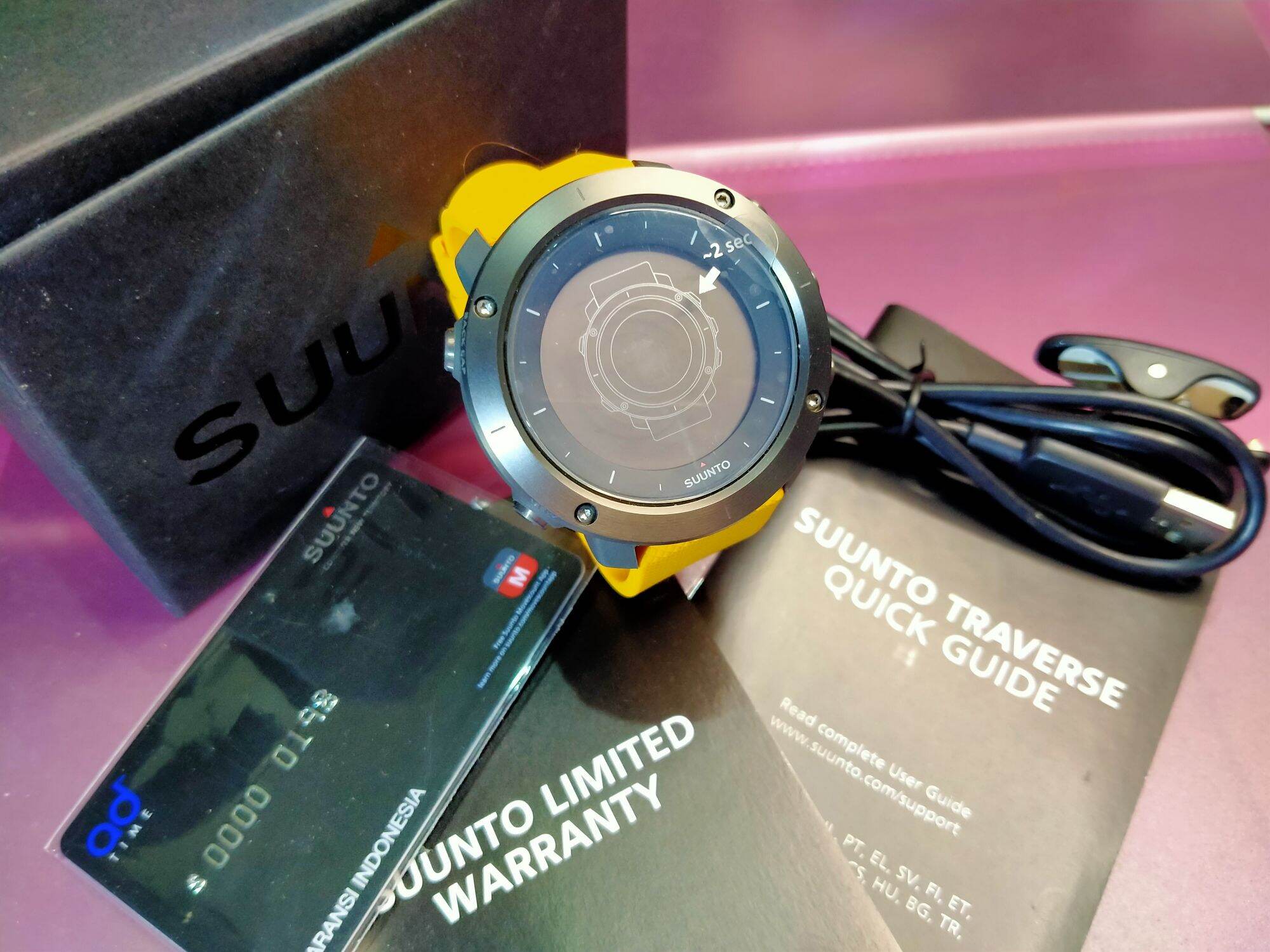 Harga suunto traverse on sale amber