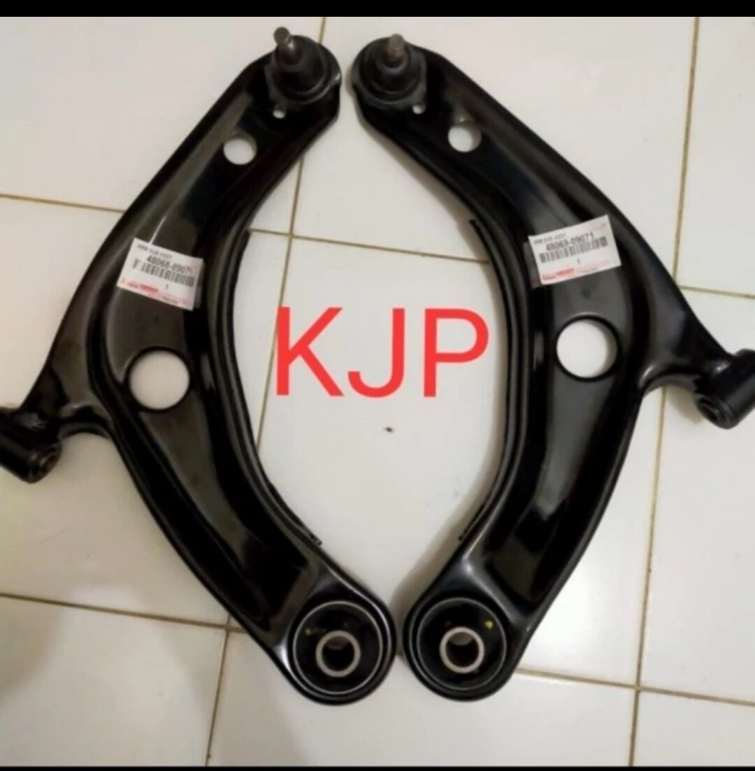 Lower Arm Sayap Depan Bawah Toyota Yaris Set Kiri Kanan Original