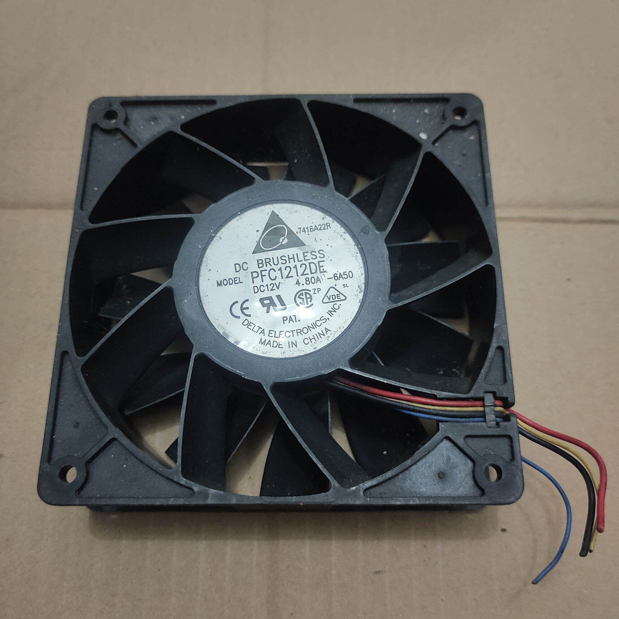 fan Delta 12cm PFC1212DE 12V 4.80A | Lazada Indonesia
