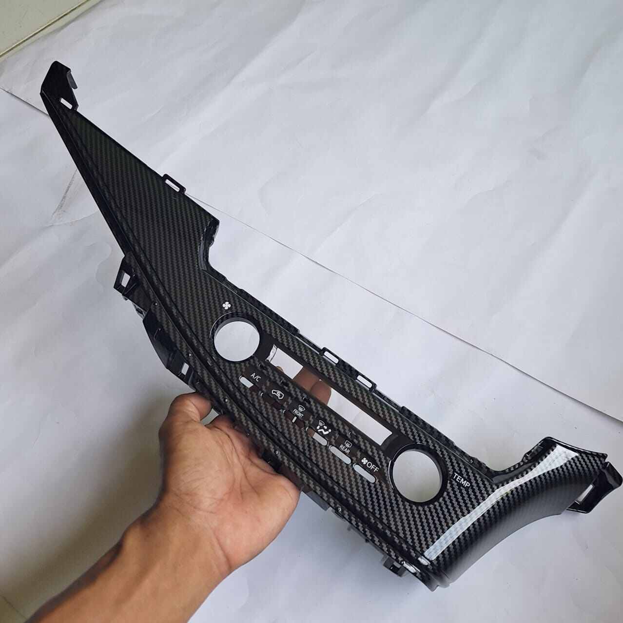 panel cover control AC Innova reborn type venturer Q carbon Giá 425,000 Đồng*Miễn phí vận chuyển