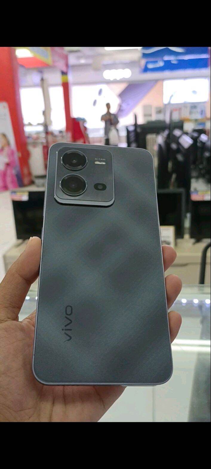 Vivo V25 5G Giá 5,569,000 Đồng*Miễn phí vận chuyển