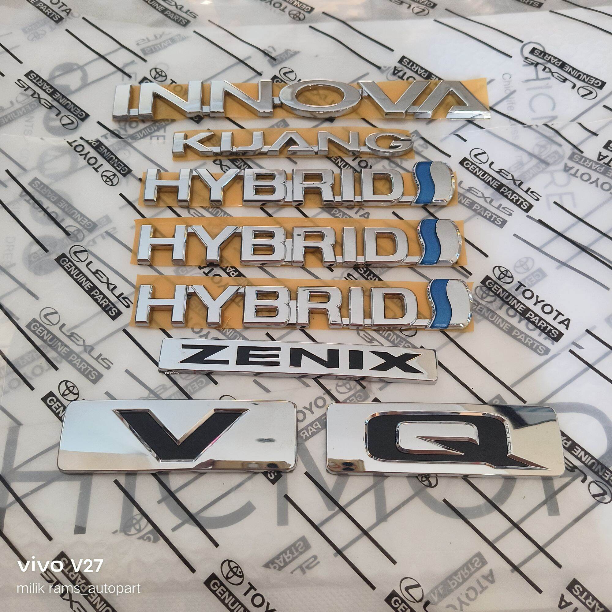 paket komplit emblem logo tulisan kijang innova zenix hybrid type q dan v original chrome Harga 500,000 rupiah*Gratis Ongkir